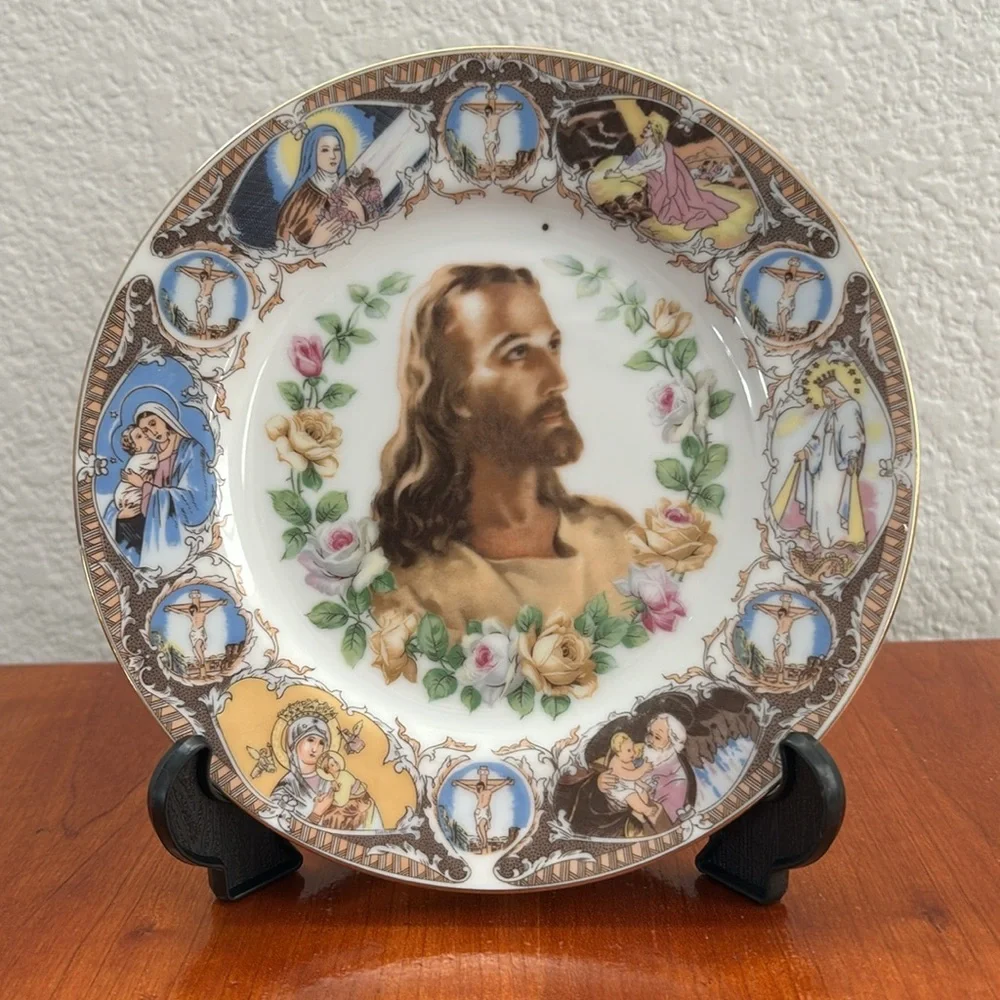 Vintage Life Of Jesus Hanging Decorative Plates  Made in Japan Lot of 3